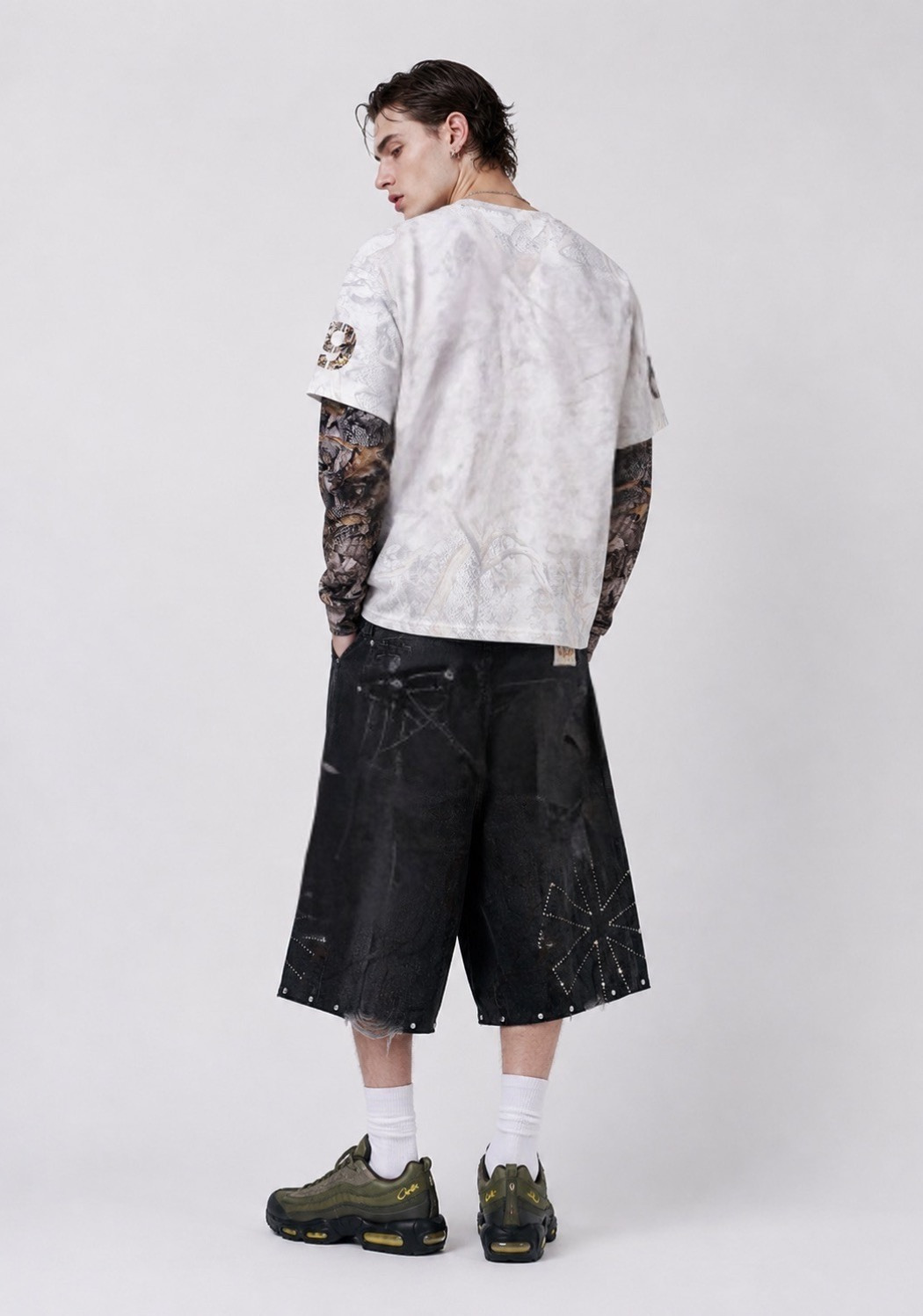 CONCRETE JUNGLE '69' TEE"