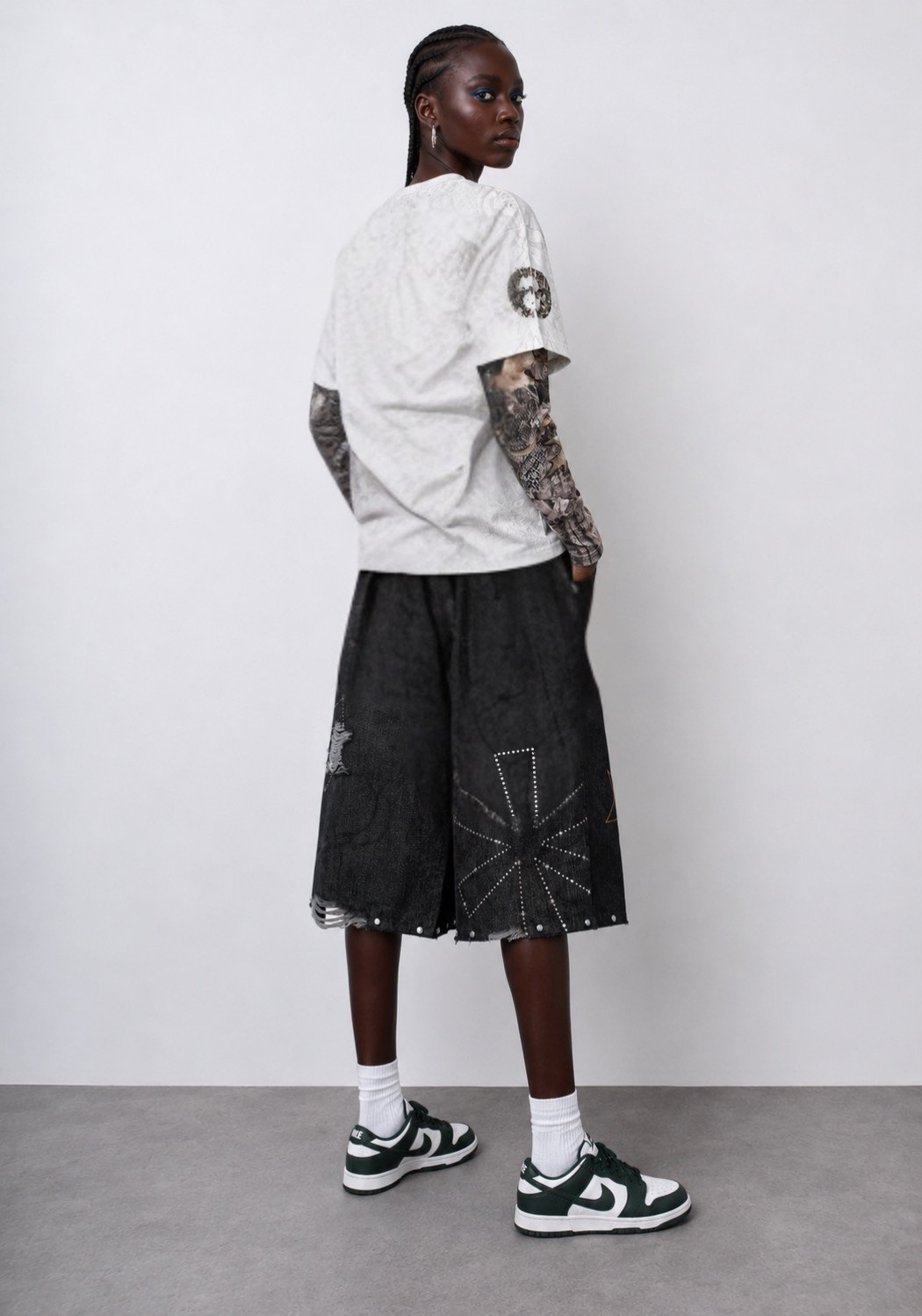 CONCRETE JUNGLE '69' TEE"
